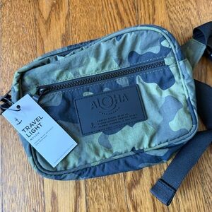 ALOHA collection keep it light hip pack